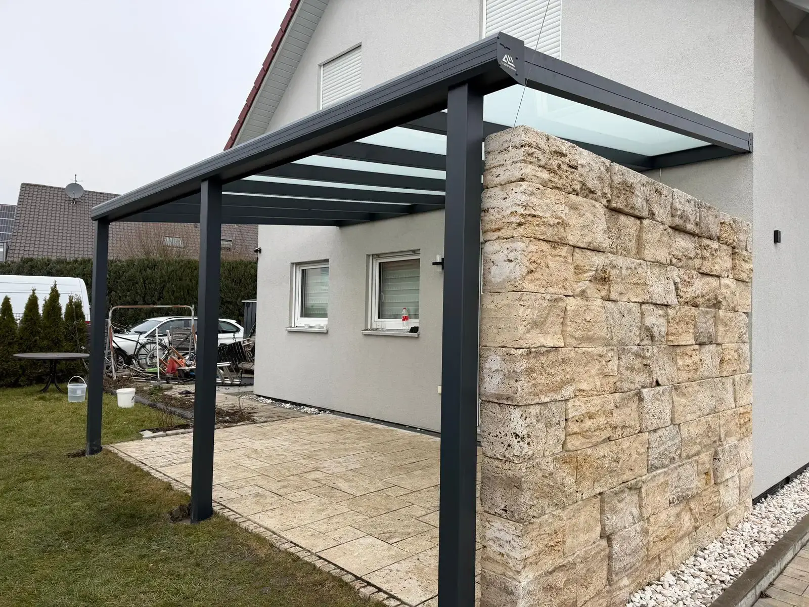 Hochwertige Aluminiumkonstruktion mit Glasdach